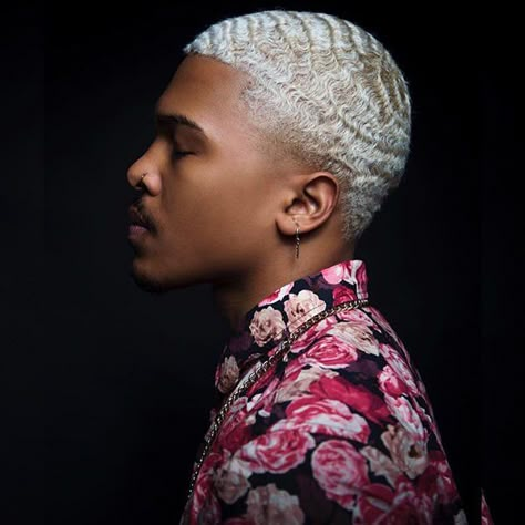 20 Stylish Waves Hairstyles for Black Men in 2020 - The Trend Spotter Dyed Waves, 360 Waves Hair, White Hair Men, Waves Hairstyle Men, Black Waves, Men Blonde Hair, Waves Haircut, Black Hair Cuts, Dyed Hair Men