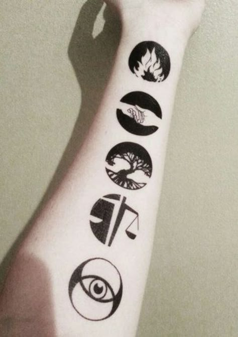 X Divergent Tattoo, Divergent Faction, Fandom Tattoos, Divergent Factions, Divergent Fandom, Chihiro Y Haku, Literary Tattoos, Divergent Insurgent Allegiant, Book Tattoo