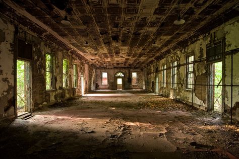 Abandoned Hart Island: New York City’s Mass Burial Ground Hart Island, Abandoned Asylums, Beautiful Decay, Abandoned Hospital, Long Island Sound, Forgotten Places, Walls Could Talk, Abandoned Mansions, Urban Exploration