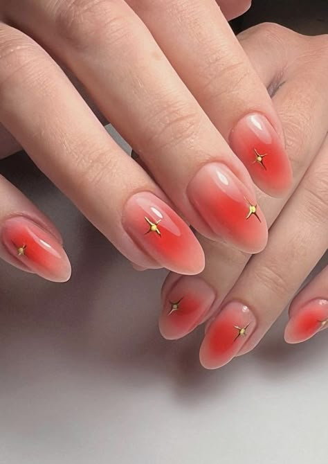 Nails For Orange Outfit, Aura Nails Christmas, Red And Orange Aura Nails, Peach Aura Nails, Aura Red Nails, Red Blush Nails, Sunset Aura Nails, Blue And Orange Outfit Ideas, Aura Nails Orange