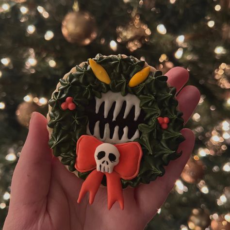 Nightmare Before Christmas Gingerbread House, The Nightmare Before Christmas Cookies, Nightmare Before Christmas Holiday Party, Goth Christmas Diy, Goth Christmas Cookies, Nightmare Before Christmas Baking, Tim Burton Christmas, Nightmare Before Christmas Clay, Alt Christmas