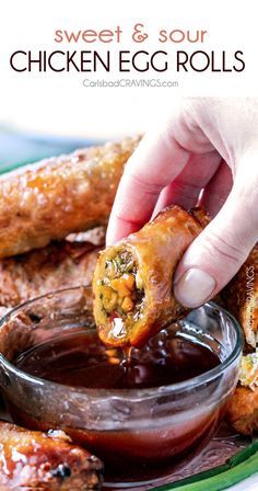 Egg Roll Recipes Chicken, Egg Roll Filling Recipes, Best Sweet And Sour Sauce, Sauce For Egg Rolls, Best Egg Rolls, Homemade Egg Rolls, Chicken Egg Rolls, Chicken Spring Rolls, Sweet And Sour Sauces