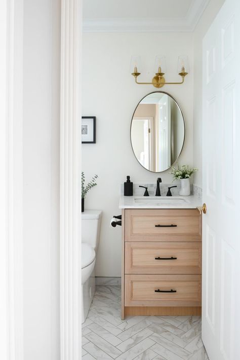 White Half Bathroom Ideas, Classic Powder Room, 1920 Home, Small Half Bathroom, Small Full Bathroom, Laundy Room, Scandinavian Kitchen Design, Custom Bathroom Vanity, Half Bathroom