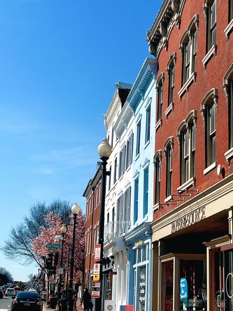 georgetown, washington dc, dc, architecture, colorful, aesthetic, town, classic, aesthetic Washington Dc Georgetown, Washington Dc Home, Georgetown Aesthetic, Dc Architecture, Aspirational Lifestyle, Aesthetic Town, Dc Aesthetic, Georgetown Washington Dc, Inspo Pictures