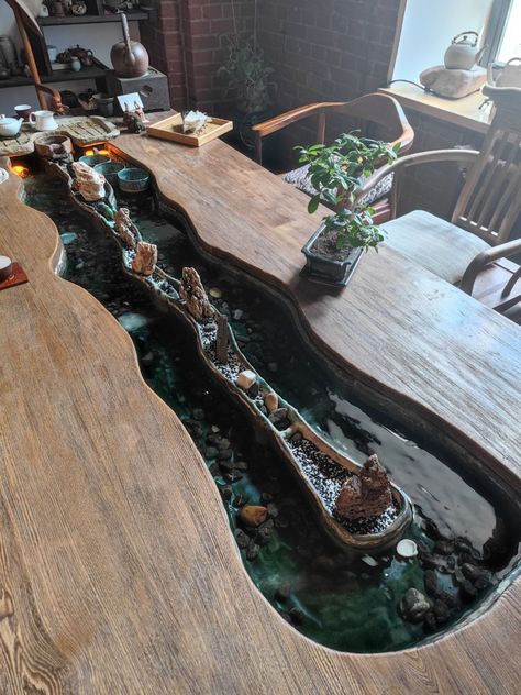 Pond Table, Unique Fish Tanks, Aquarium Coffee Table, Round Gazebo, Kolam Koi, Container Water Gardens, Unique Fish, Beautiful Terrariums, Creative Tables