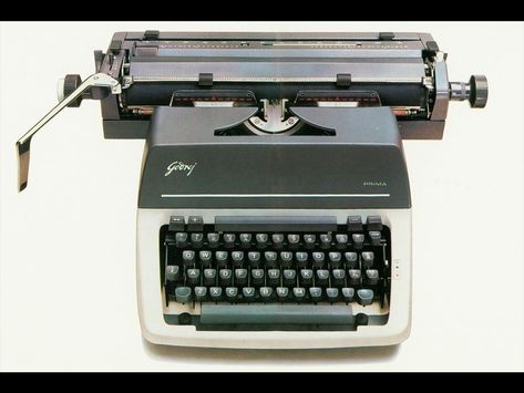 Typewriter - an ordinary machine which made journalism and typing extraordinary Podcast Icon, Typing Machine, Icon Animation, Memories Art, Childhood Memories Art, Cool Gadgets To Buy, Typewriter, Cool Gadgets, Childhood Memories