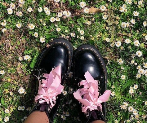 Boots With Bows, Doc Martens, Shoe Game, Photo Dump, Dr. Martens, Fitness Inspo, Cute Shoes, Passion For Fashion, Me Too Shoes