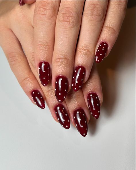 Baylie Bishop Merrill | I might be biased, but polka dots are IN this winter! Also these nails are sisters so that’s cute 🥰 🤭 . . . #nails #nailsnailsnails... | Instagram Winter Nails Valentines, Red And Black Polka Dot Nails, Nail Inspo Polka Dots, Statement Nail Ideas, Red Nails With White Polka Dots, Red Nails With White Dots, Winter Polka Dot Nails, Christmas Nails Dots, Polka Dot Nails Red