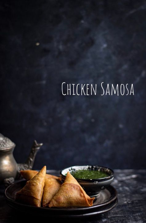 Samosa Photography, Chicken Samosa, Indian Food Photography, Ramadan Celebration, Salted Caramel Fudge, Appetizer Menu, Taste Made, Heart To Heart, Food Backgrounds