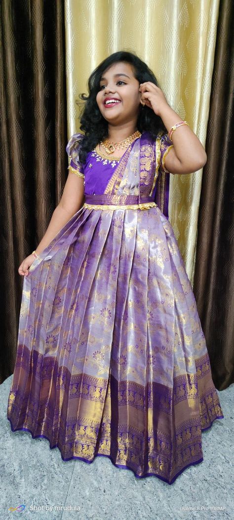 Box Pleated Frock, Pattu Dress For Kids, Kids Pattu Frock Designs, Pattu Pavada Blouse Designs, Trending Long Frocks, Pattupavadai Designs For Kids, Kids Langa Blouse Designs, Kids Pattu Pavadai Designs Latest, Pattu Frocks For Kids