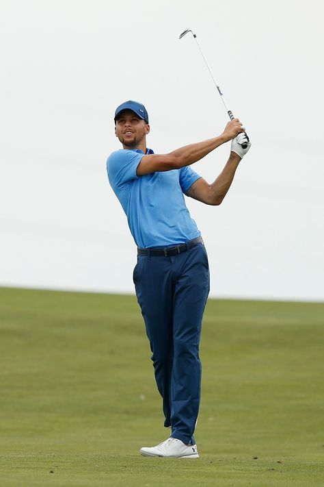 Golf NBA MVP Curry fires respectable 74 in pro golf debut Steph Curry Golf, Curry Pictures, Stephen Curry Pictures, Ellie Mae, Nba Mvp, Nba Stars, Steph Curry, Stephen Curry, Nba Players