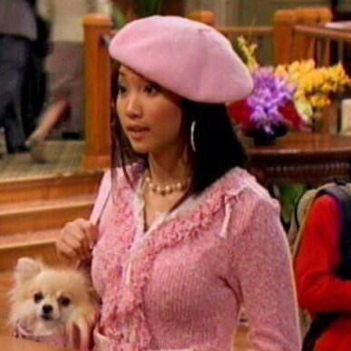 𝐀 on Twitter: "london tipton serving… " London Tipton, 2000s Baby, Brenda Song, Early 2000s Fashion, Suite Life, 2000s Aesthetic, Neue Outfits, Pink Vibes, Carrie Bradshaw