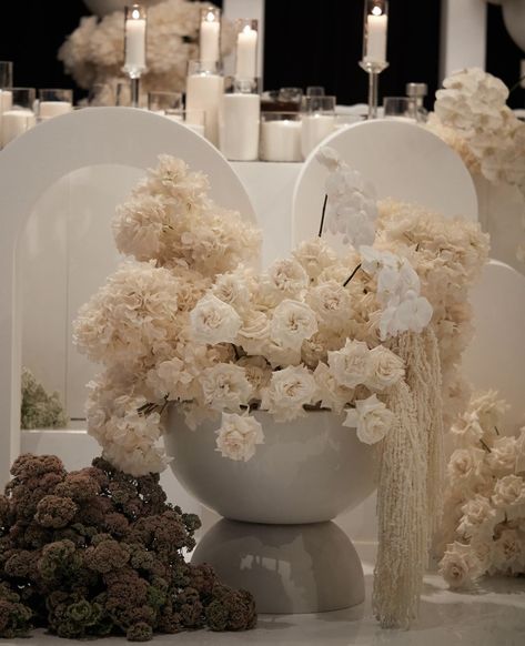 Taupe Wedding Florals, Nude And White Wedding Decor, Old Money Wedding Centerpiece, White Table Flowers, Ethereal Wedding Decor, Neutral Flower Arrangements, Micro Bouquet, Lunaria Wedding, Reflexed Roses