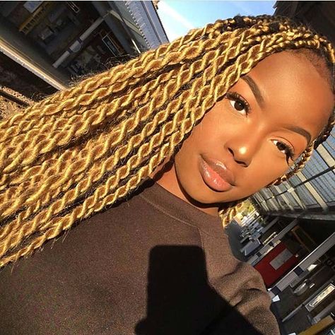 Box Dreads, Retro Ponytail, Senegal Twist, Braids Blonde, Senegalese Twist Hairstyles, Senegalese Twists, Protective Hairstyles For Natural Hair, Black Ponytail Hairstyles, Easy Hairstyles For Medium Hair