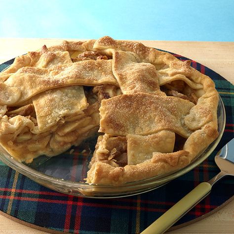 Apple Peanut Butter, Peanut Butter Apple, Traditional Apple Pie, Apple Pie Filling Recipes, Skippy Peanut Butter, Hormel Recipes, Peanut Butter Snacks, Thanksgiving Pie, Apple Bite