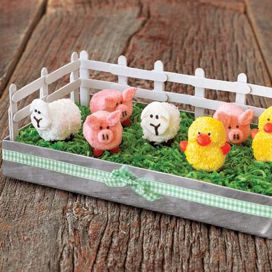 5 Marshmallow Centerpieces, Easter Cake Easy, Big Marshmallows, Marshmallow Crafts, Cakes And Desserts, Barnyard Party, Edible Crafts, Barn Wood Crafts, Barnyard Birthday