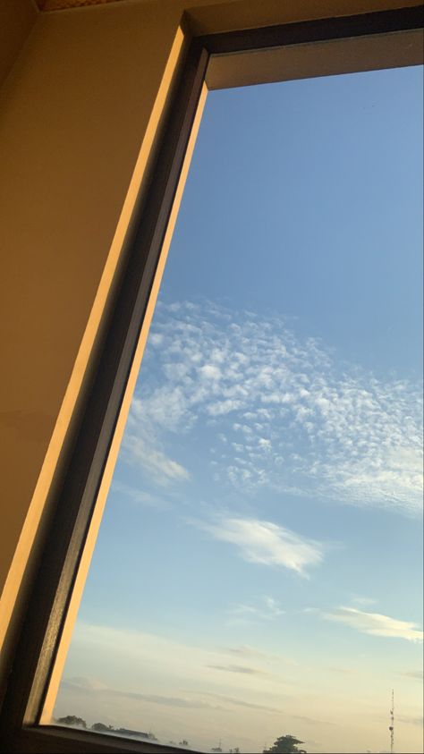 Ventanas Aesthetic, Window Aesthetic, Picture Window, Cute Images For Dp, Aesthetic Sky, Sky Pictures, Sky Sunset, Sky Photos, Evening Sky