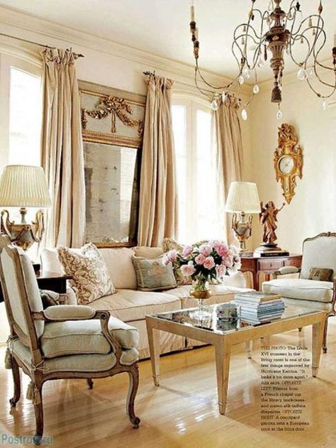 French Interiors, Chic and Charm of Modern Interior Design in French Style French Style Living Room, Rustic Chic Design, French Country Rug, Living Room Decor Country, Furnitur Ruang Keluarga, French Living Rooms, French Country Living, Trumeau Mirror, French Living