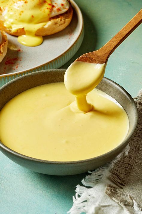 Blender Hollandaise Sauce Hollandaise Sauce Easy Immersion Blender, Hand Held Blender Recipes, Immersion Blender Hollandaise Sauce, Holindaise Sauce Recipe Blender, Holindaise Sauce, Hollandaise Sauce Blender, Best Hollandaise Sauce, Immersion Blender Recipes, Blender Hollandaise Sauce