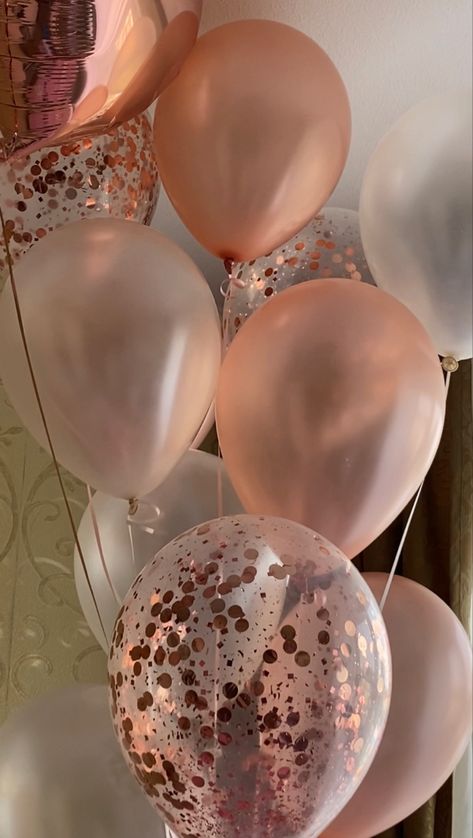 Birthday Baloon Aestethic, Pink B Day Party, 17 Aesthetic Number, Aesthetic Birthday Balloons, Pink White And Gold Party Decoration, Pink Balloons Aesthetic, 14th Birthday Balloons, Happy Bday Aesthetic, Birthday Balloons Aesthetic