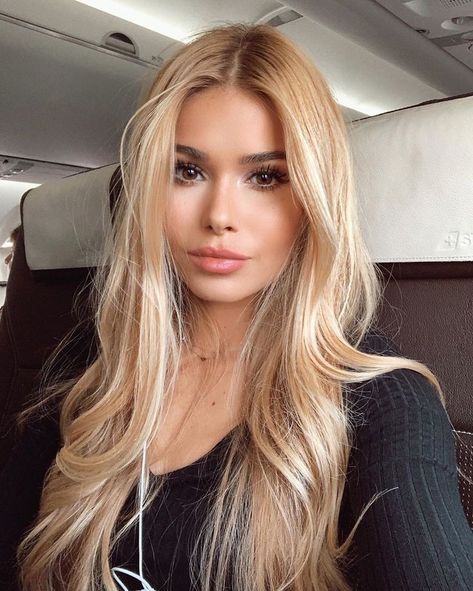 Wigs For White Women, Long Shag Haircut, Luxy Hair, Haircuts For Wavy Hair, Blonde Hair Looks, Long Blonde, Front Lace Wigs Human Hair, Long Blonde Hair, Blonde Hair Color