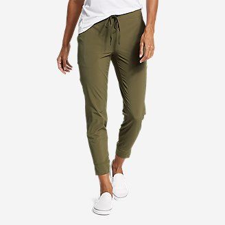 Jogger Pants Outfit, Boot Cut Leggings, Cropped Cargo Pants, Green Joggers, Cuffed Joggers, Shirt Tucked In, Travel Pants, Eddie Bauer Women, Outdoor Pants