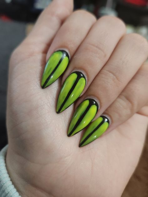 Alt Nails, Green Goth, Cartoon Nails, Nails Stiletto, Creepy Cute, Stiletto Nails, Neon Green, Cute Nails, Nail Designs