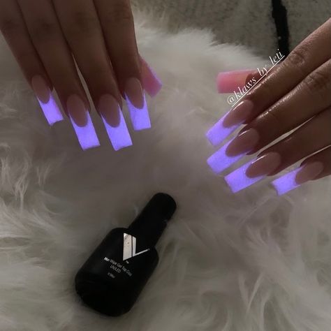 Purple Glow In The Dark Nails Acrylic, Glow Dark Nails, Glow Acrylic Nails, Glow In The Dark Acrylic Nails Ideas, Glow In The Dark French Tip Nails, Blue Glow In The Dark Nails, Glow In The Dark Nail Designs, Glow In The Dark Nails Acrylic, Glow In The Dark Nails Designs