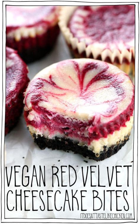 Red Velvet Cheesecake Bites, Vegan Red Velvet, Crumb Crust, Cheesecake Vegan, Chocolate Crumbs, Velvet Cheesecake, Bean Tacos, Red Velvet Cheesecake, Cheesecake Chocolate