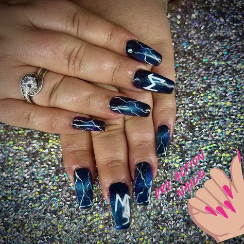 A special Set of nails for a lovely lady who is having her 1st heavenly birthday! Metallica for you !!! Hope you love them! Metallica Nails Design, 1st Heavenly Birthday, Metallica Nails, Concert Nails, Heavenly Birthday, Fall Acrylic, Band Nails, Fall Acrylic Nails, Dope Makeup