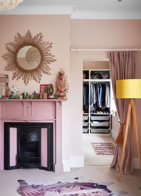 Blush pink bedroom ideas @ Beautifully modernised Victorian house with a sense of fun Pink Fireplace, Victorian House London, Dream Dressing Room, Blush Pink Bedroom, Grown Up Bedroom, London Bedroom, Victorian Bedroom, Sophisticated Bedroom, Pink Bedrooms