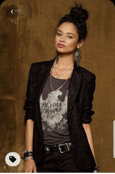 Mode Edgy, Rocker Chic Outfit, Rocker Chic Style, Lace Blazer, Rock Chick, Elegante Casual, Rocker Chic, Rock Chic, Denim And Supply