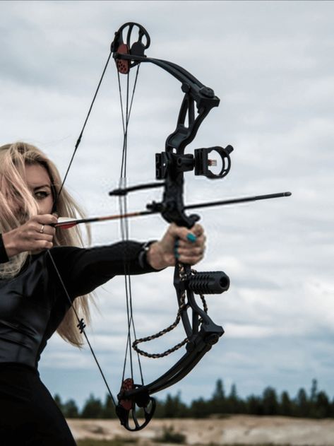 Best compound bow for women Womens Compound Bow, Bow Hunting Women, Archery Aesthetic, Archery Women, Compound Bows, Crossbow Arrows, Archery Supplies, Types Of Bows, Crossbow Hunting