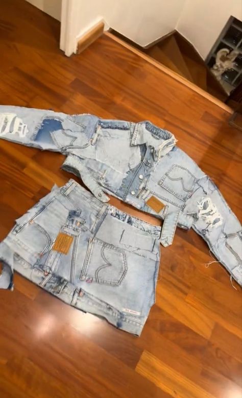 Custom Denim Skirt Outfit, Custom Jean Skirt, 3d Outfit, Hoco Outfits, Trip Fits, Denim Diy Clothes, Reworked Denim, Diy Clothes Design, Custom Jeans