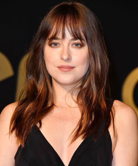 Find the Best Bangs for Your Face Shape - Dakota Johnson: Oval Face from InStyle.com Oval Face Bangs, Haircut Inspo, Long Face Shapes, Classic Haircut, Bangs For Round Face, Face Shape Hairstyles, Fall Hair Cuts, Anastasia Steele, Oval Face Hairstyles