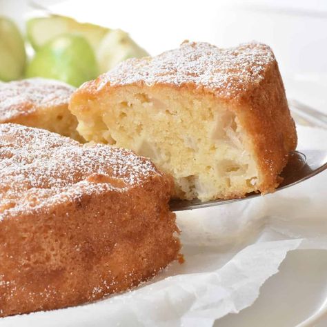 French Apple Cake (quick and easy!) | Baking Envy French Apple Cake Recipe, Baking Envy, Apple Cake Recipe Easy, Apple Cakes, Easy Apple Cake, French Apple Cake, Apple Slice, Apple Cake Recipe, Bake Cheesecake