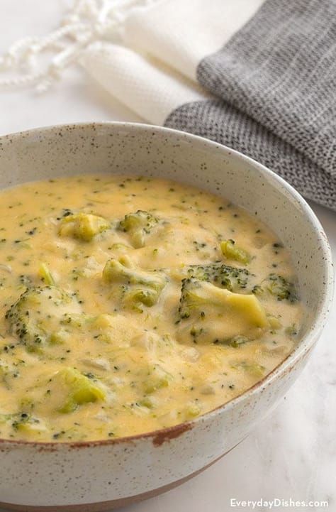 Broccoli cheese soup recipe Mcallister's Broccoli Cheese Soup, Brocolli Soup Recipes, Broccoli And Cauliflower Soup, Cauliflower Cheese Soup, Soup With Cheese, Broccoli Cheese Soup Recipe, Cauliflower Cheese Soups, Broccoli Potato Soup, Broccoli Potato