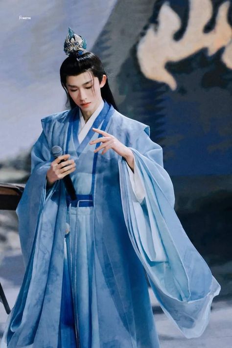 Blue Hanfu Men, Blue Hanfu, Hanfu Male, Hanfu Men, Park Shin Hye, Fantasy Gowns, Chinese Clothing, Traditional Chinese, Ancient Art