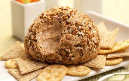 Hickory Smoked Tuna Ball #hickorysmoked #tuna #StarKist Tuna Ball, Smoked Tuna, How To Make Tuna, Caramelized Onions And Mushrooms, Fall Appetizers, Snack Dip, Tuna Recipes, Cheese Balls, Snack Foods