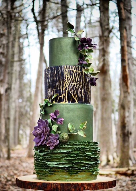 Green Wedding Cake, Pretty Wedding Cakes, Green Cake, Gateaux Cake, Tiered Cake, Cake Trends, Modern Wedding Cake, Cool Wedding Cakes, Wedding Cake Decorations