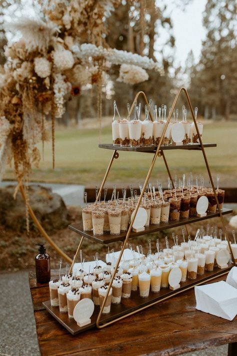 Outdoor Wedding Reception Dessert Table, Elegant Mexican Food Wedding, Unique Wedding Dessert Table, Boho Wedding Food Ideas, Food At A Wedding, Fun Wedding Dessert Ideas, Appetizer Wedding Reception, Boho Wedding Cake Table, Wedding Food Tables