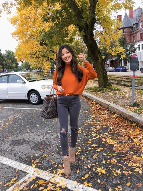 Orange Sweater Outfit, Comfy Jeans Outfit, Orange Outfits, Wedding Outfit For Boys, Winter Mode Outfits, Estilo Hipster, Knit Sweater Outfit, Pumpkin Patch Outfit, Extra Petite