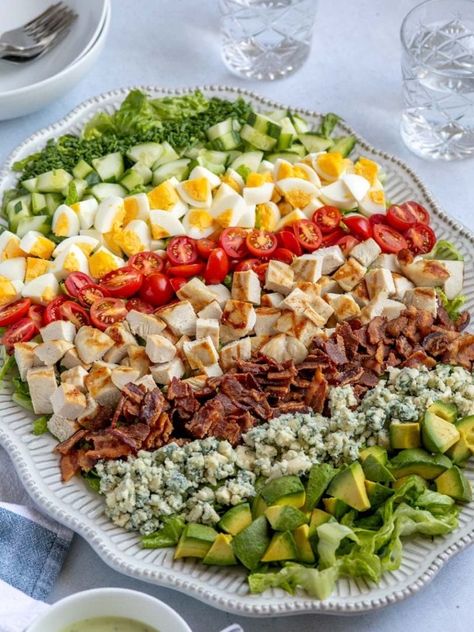 Cobb Salad Recipe | Ain't Too Proud To Meg Cobb Salad Platter, Salads For Christmas Lunch, Salad Presentation Ideas, Cobb Salad Ingredients, Big Salads, Salad Presentation, Salad Buffet, Cobb Salad Recipe, Salads For A Crowd