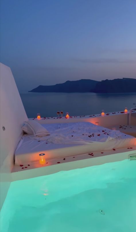 Honey Moon Aesthetic, Santorini Proposal, Honey Moon Places, Honeymoon Scene, Moon Place, Honeymoon Night, Dream Marriage, Greece Honeymoon, Honeymoon Trip