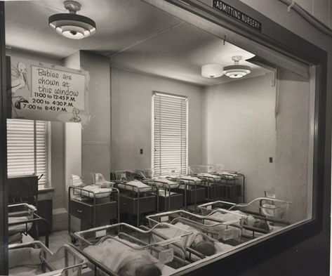 Bloxburg Hospital, Fertile Woman, Nursery Window, Texas Medical Center, Child Nursing, Elizabeth Moss, Nurses Station, Oc Story, Emotional Scene