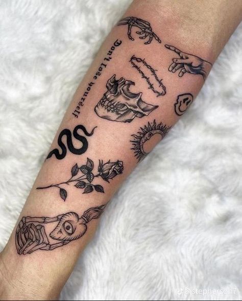 Simple Leg Tattoos, Arm Tattoos Drawing, Wrist Tattoos For Guys, Small Tattoos Simple, Cute Little Tattoos, Small Hand Tattoos, Tattoo Design Book, Small Tattoos For Guys, Hand Tattoos For Guys