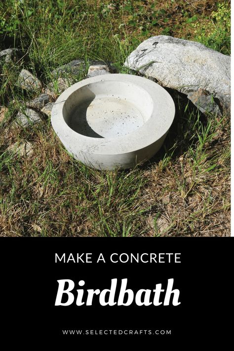 Concrete Diy Projects Outdoors, Homemade Birdbath, Concrete Garden Art, Birdbath Diy, Diy Birdbath, Birdbath Ideas Landscaping, Bird Bath Diy, Diy Cement Bird Bath, Concrete Bird Bath Ideas