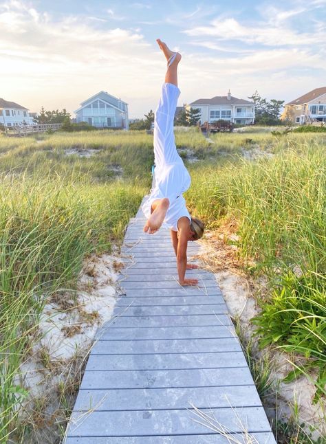 Hamptons Summer, Young Life, Dream Lifestyle, 1k Followers, Summer Feeling, Summer Photos, Summer Pictures, Nantucket, Summer Aesthetic