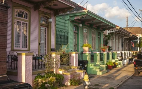 My 15-Minute City: The Marigny, New Orleans – Common Edge New Orleans Marigny, Marigny New Orleans, New Orleans Neighborhoods, Clerestory House, New Orleans Aesthetic, New Orleans Architecture, America Photo, Front Stoop, Save File