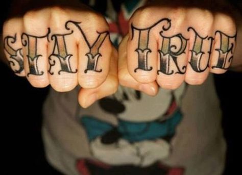 Font tattoo on hand - 70 Awesome Tattoo Fonts Designs People Tattoo, Tattoo Finger, Quotes People, Finger Tats, Knuckle Tattoos, Tattoo Magazine, Text Tattoo, Tattoo Font, Photo Grid